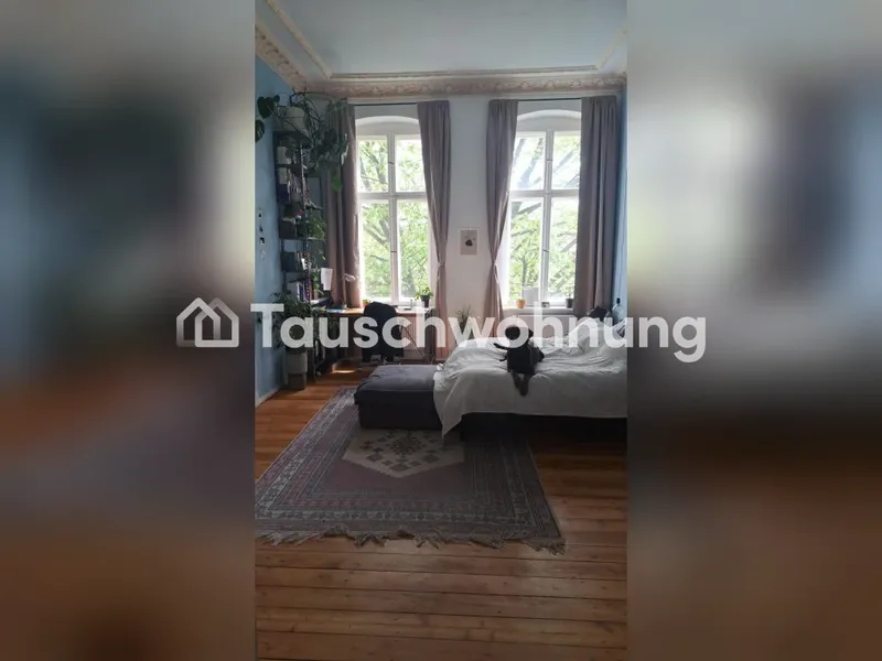 Tauschwohnung: Große 2 Zimmer Beletage Altbauwohnung zentrale x-Berg Lage — photo 1